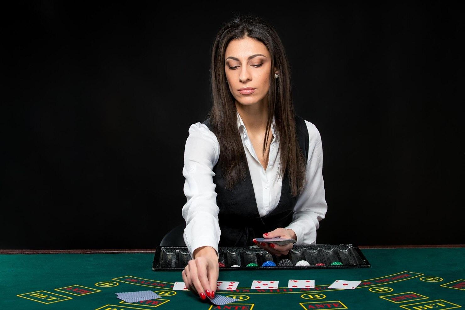 canli-diler-pokeri